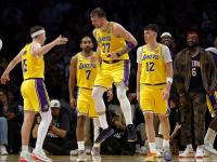 东契奇回归赛场，大胜首场状态亮眼，德国队观众沸腾！的简单介绍